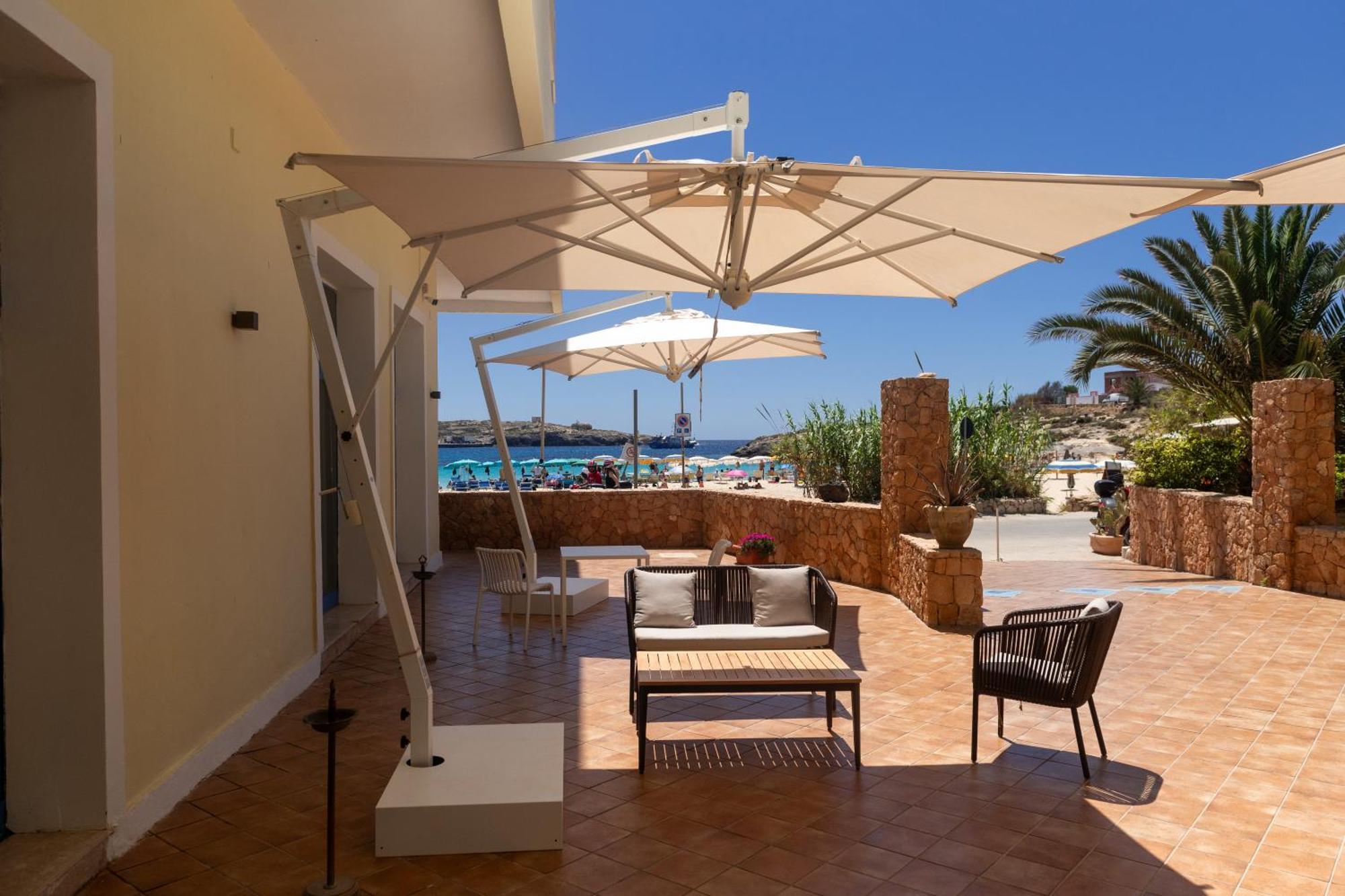 Hotel Baia Turchese Lampedusa Exterior photo