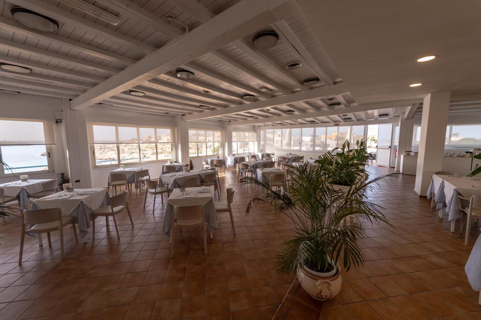 Hotel Baia Turchese Lampedusa Exterior photo